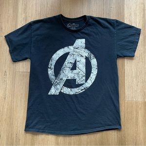 Avengers black tshirt, Size L